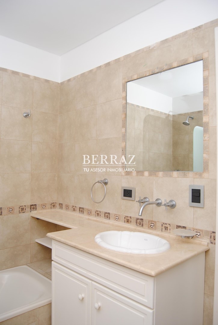 Casa venta 5 ambientes en La Lomada de Pilar lote de 805 m2