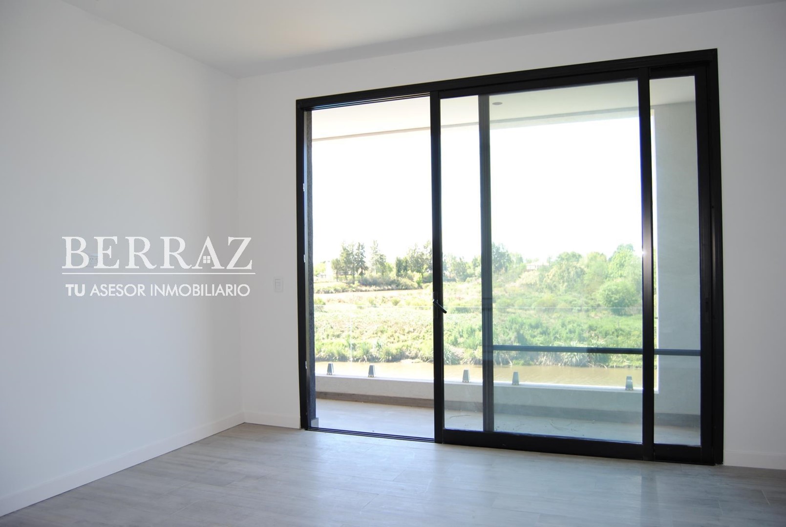 Casa venta 4 ambientes El Canal Villanueva lote de 563,50 m2