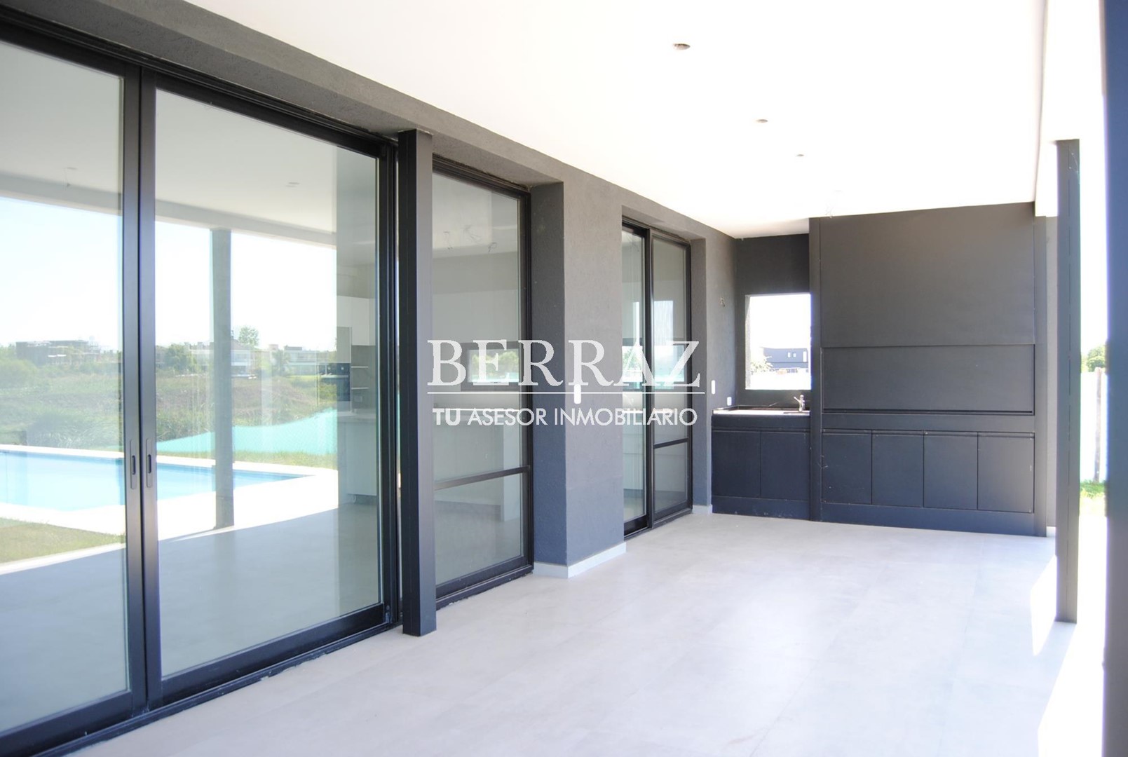 Casa venta 4 ambientes El Canal Villanueva lote de 563,50 m2