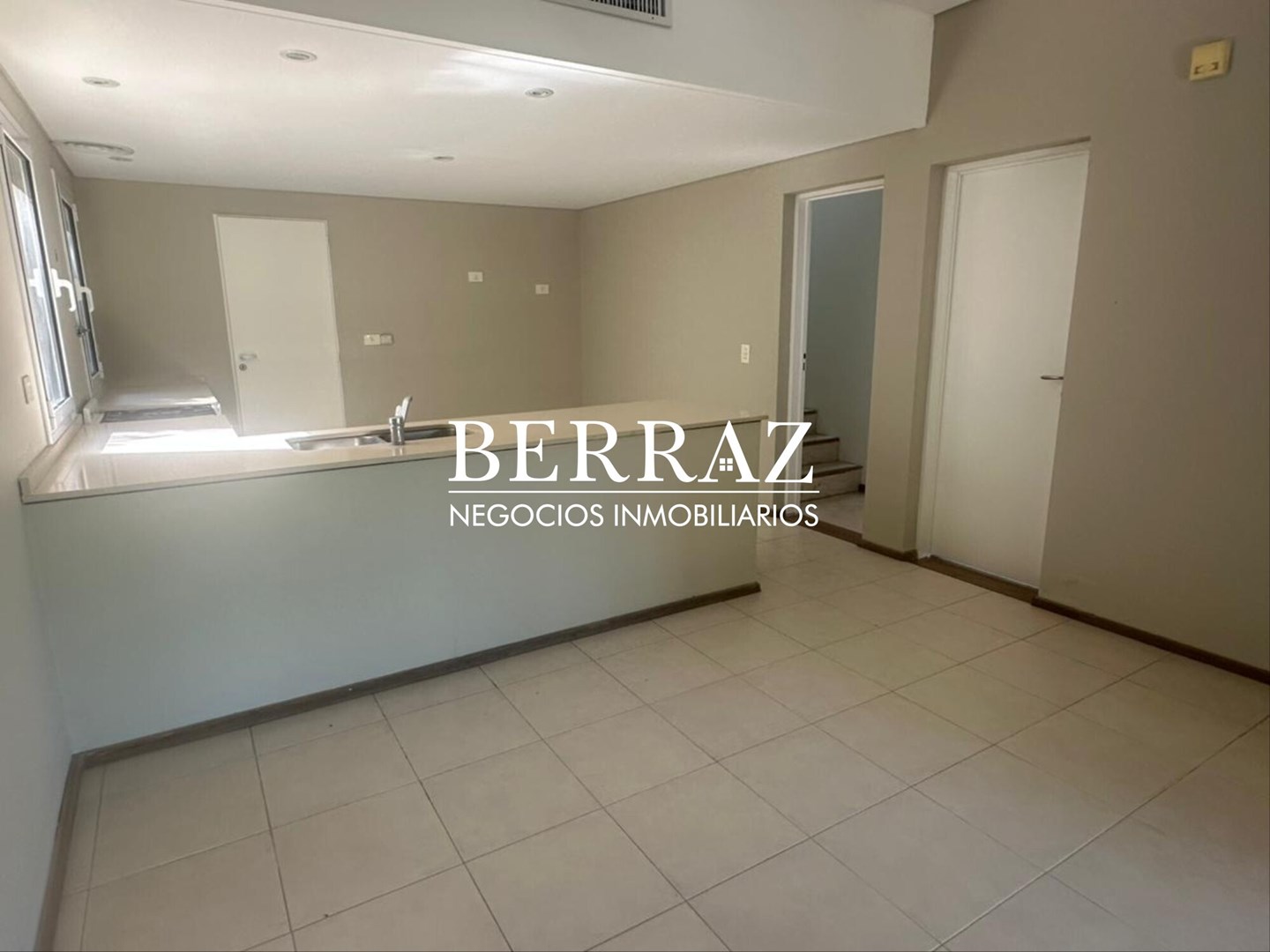 OPORTUNIDAD! Casa Venta 4 ambientes en Saint Matthew's Pilar lote de 800 m2