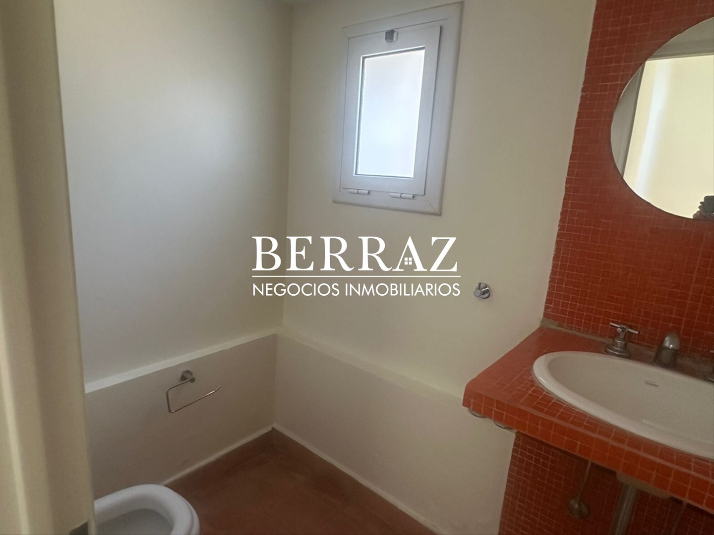 OPORTUNIDAD! Casa Venta 4 ambientes en Saint Matthew's Pilar lote de 800 m2