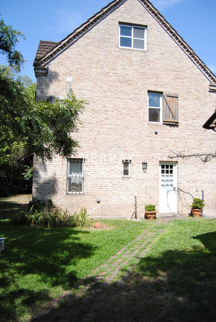 Casa  en Venta ubicado en Altos del Barranco, Pilar, G.B.A. Zona Norte