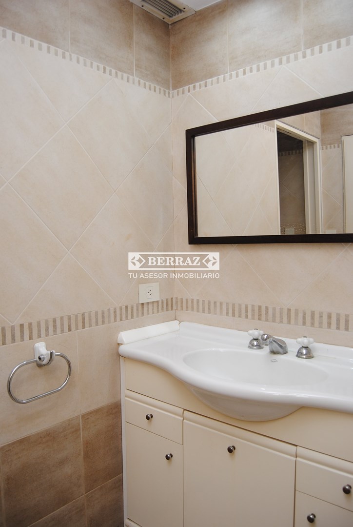 Casa venta 4 ambientes en Montecarlo Pilar Lote de 360 m2