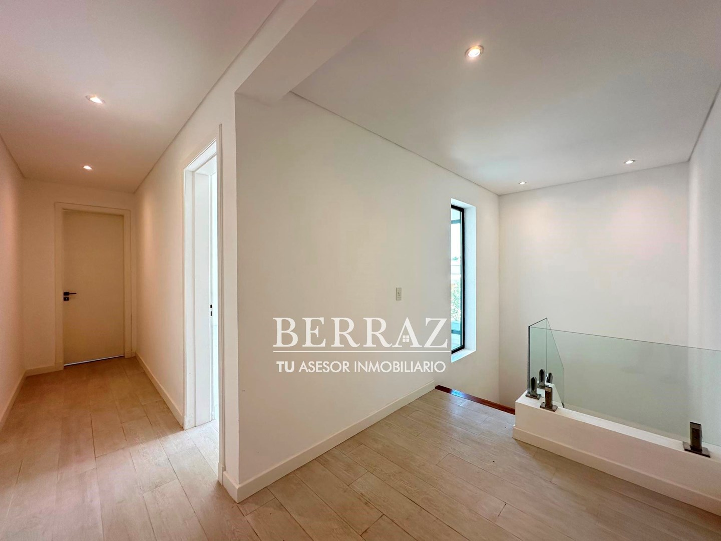 Casa venta 5 ambientes en 2 Plantas en La Calesa Pilará lote de 809 m2