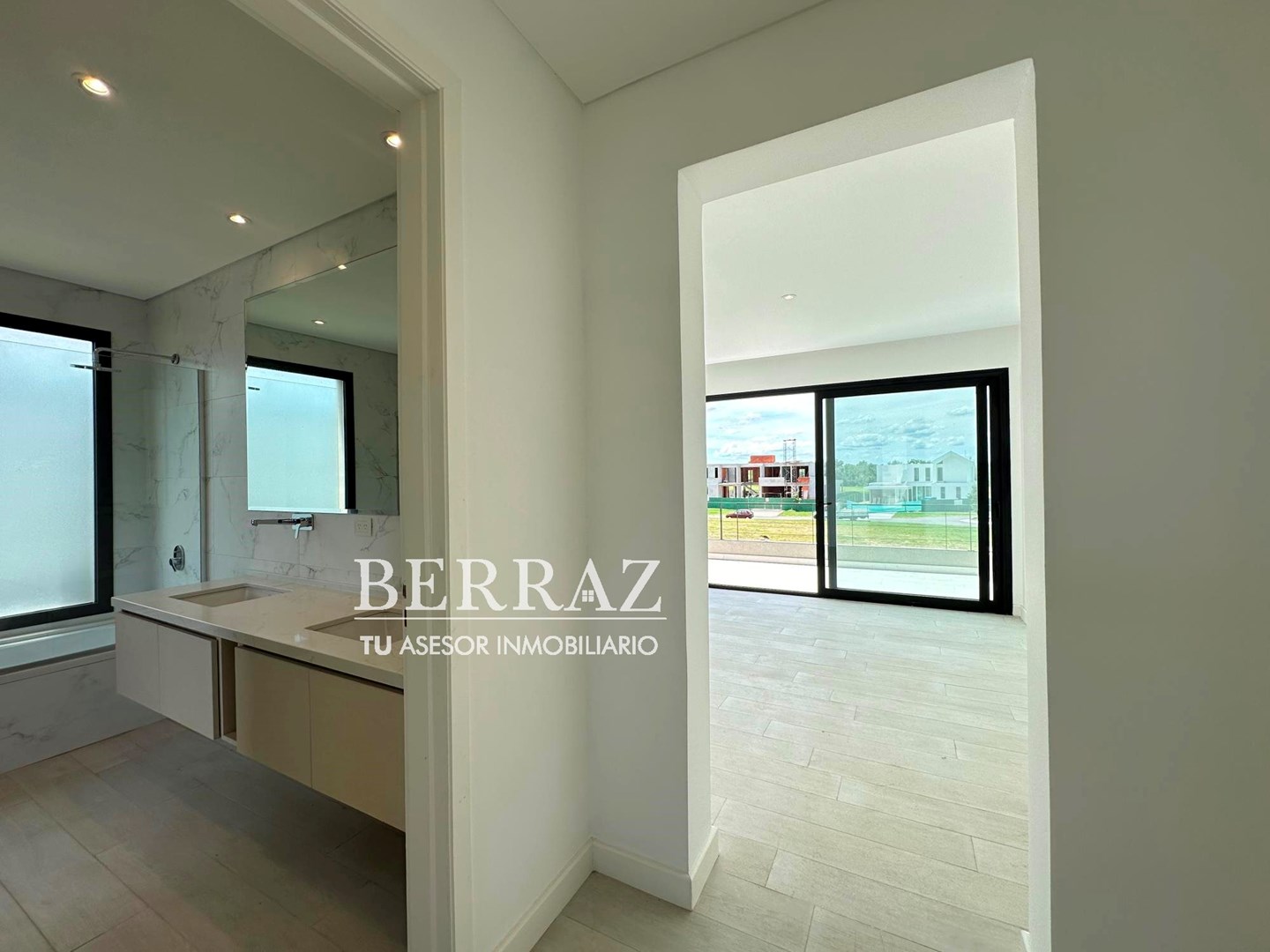 Casa venta 5 ambientes en 2 Plantas en La Calesa Pilará lote de 809 m2