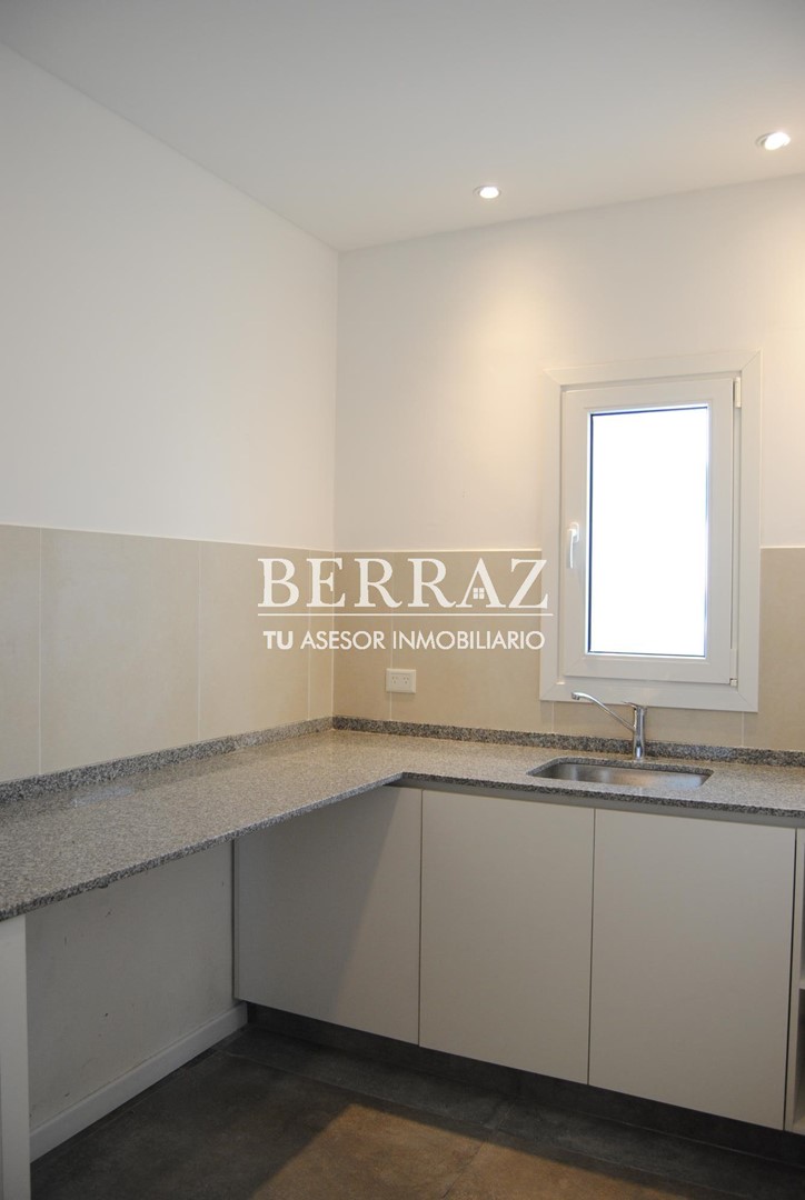 Casa venta 6 ambientes en Ayres Plaza lote de 677 m2