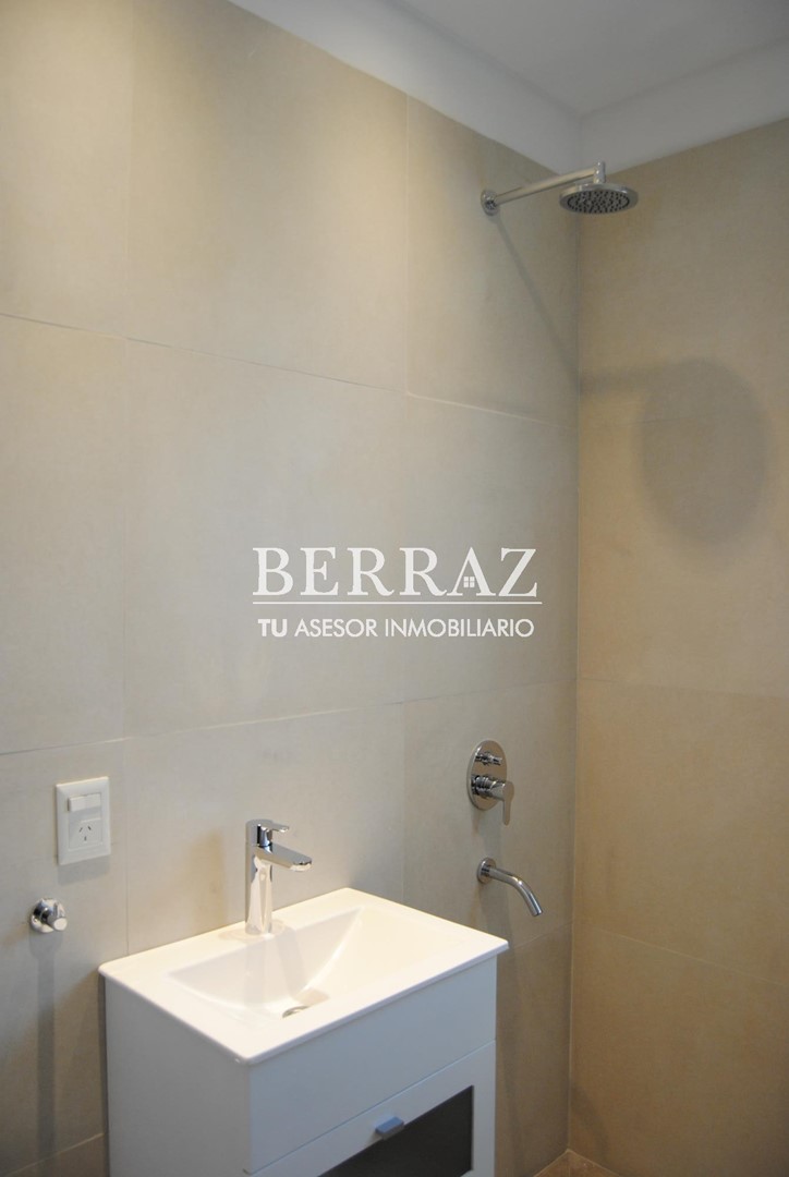 Casa venta 6 ambientes en Ayres Plaza lote de 677 m2