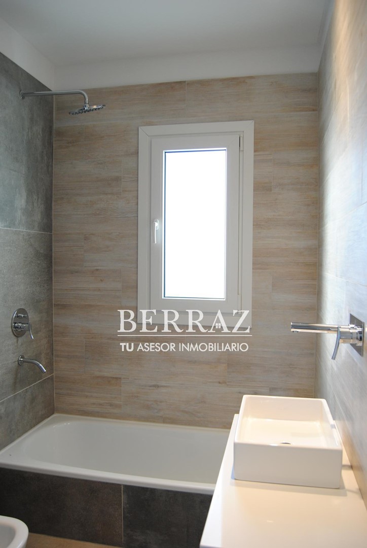 Casa venta 6 ambientes en Ayres Plaza lote de 677 m2