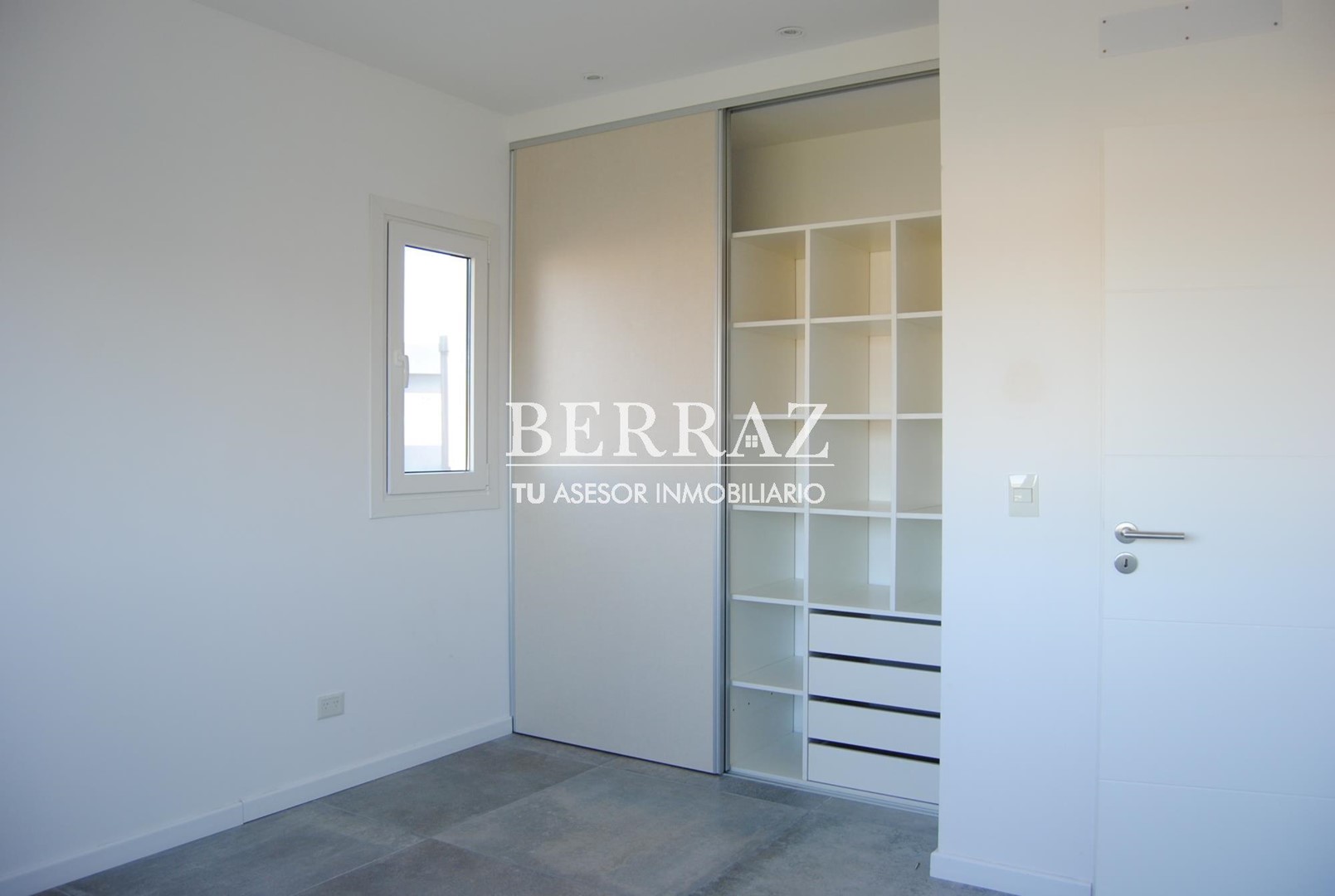Casa venta 6 ambientes en Ayres Plaza lote de 677 m2