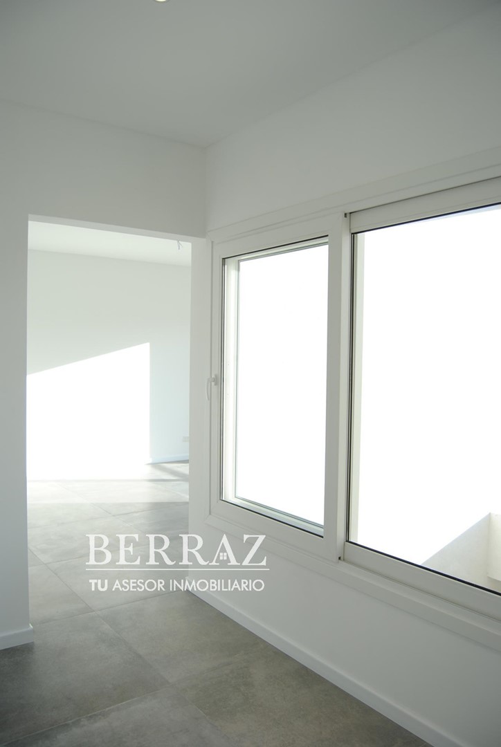 Casa venta 6 ambientes en Ayres Plaza lote de 677 m2