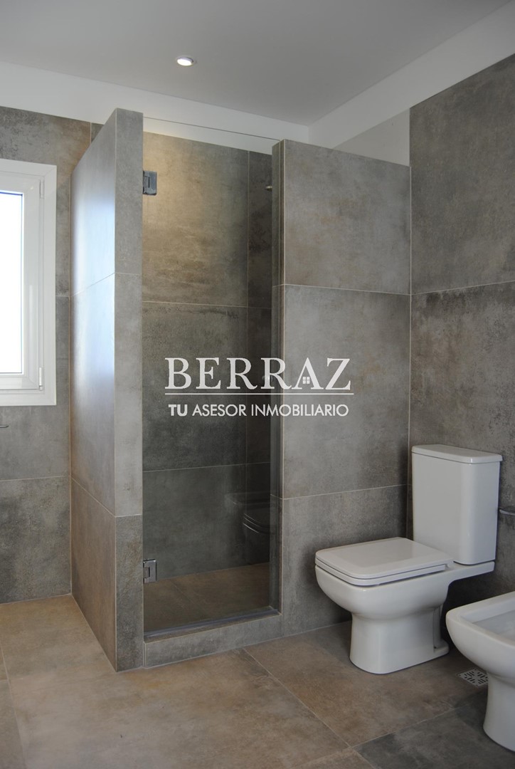 Casa venta 6 ambientes en Ayres Plaza lote de 677 m2