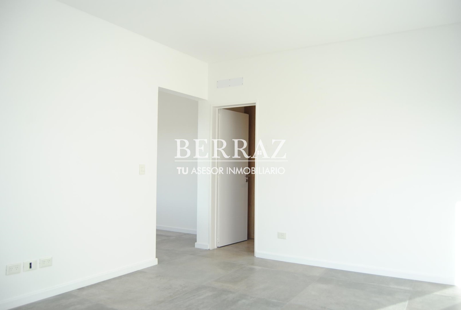 Casa venta 6 ambientes en Ayres Plaza lote de 677 m2