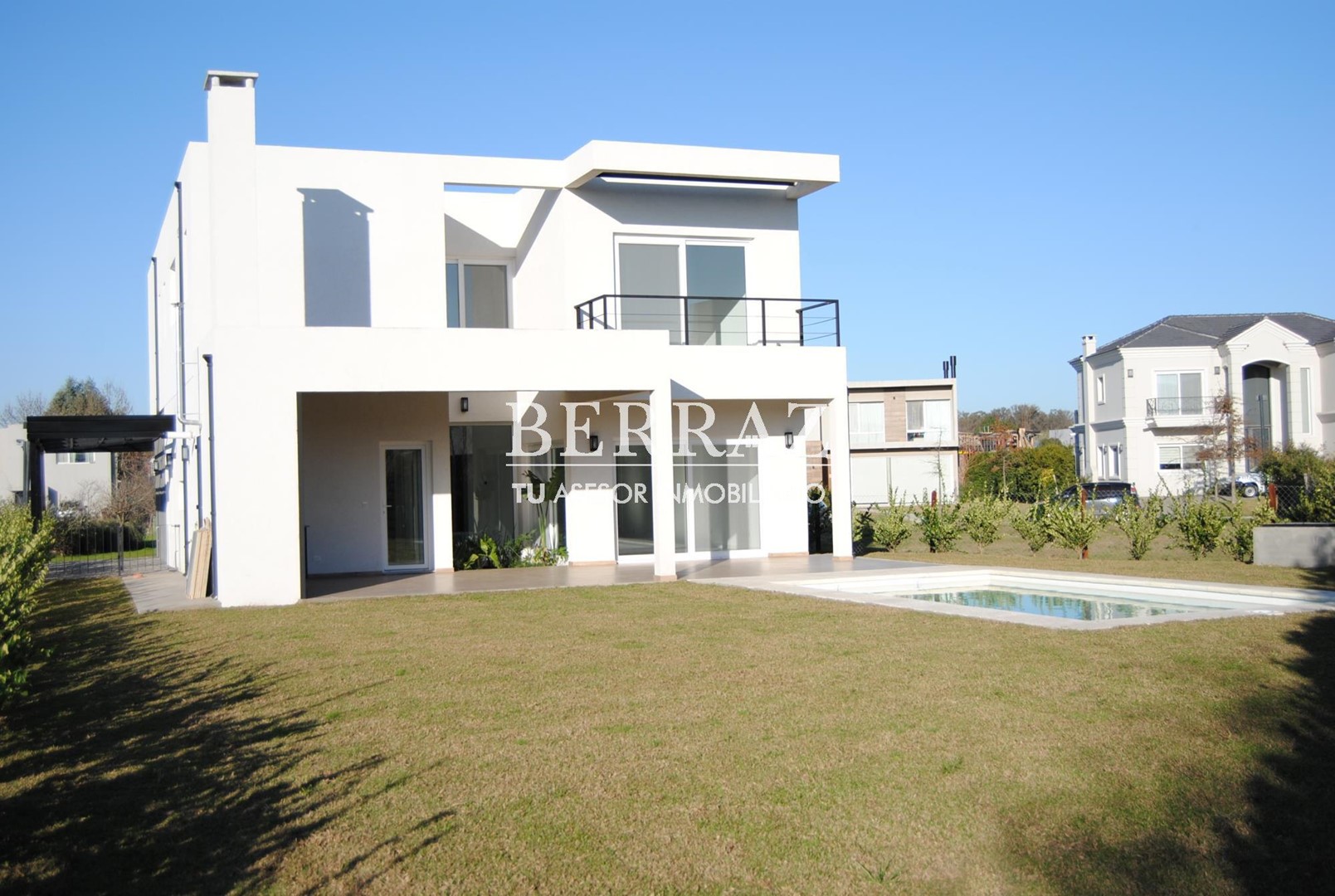 Casa venta 6 ambientes en Ayres Plaza lote de 677 m2