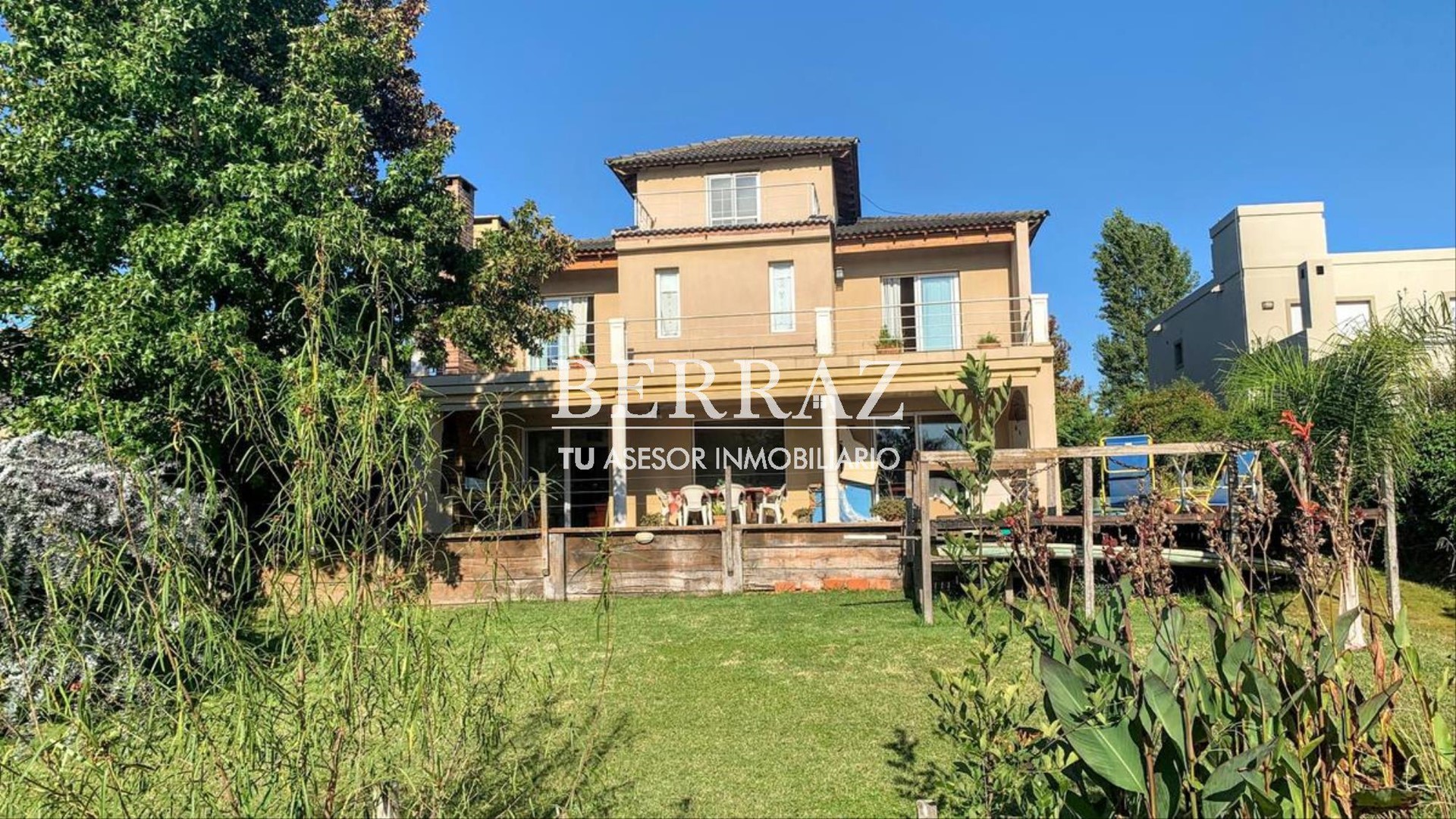 Oportunidad! Casa Venta a la laguna San Isidro Labrador Villanueva