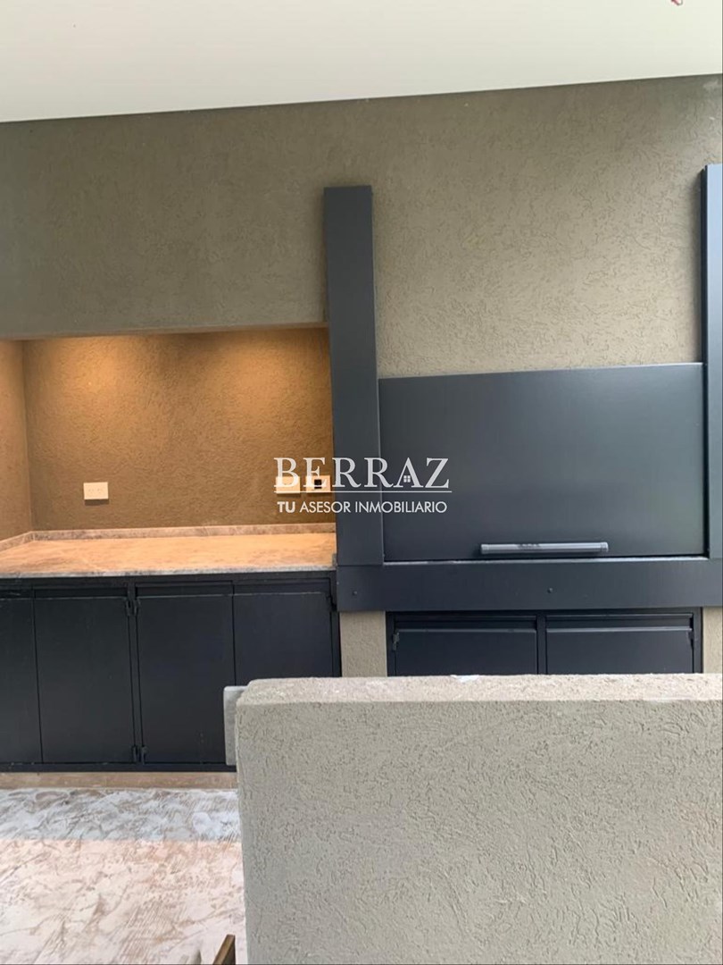 OPORTUNIDAD! CASA VENTA SAN FRANCISCO CC MANZANARES LOTE DE 1055 M2