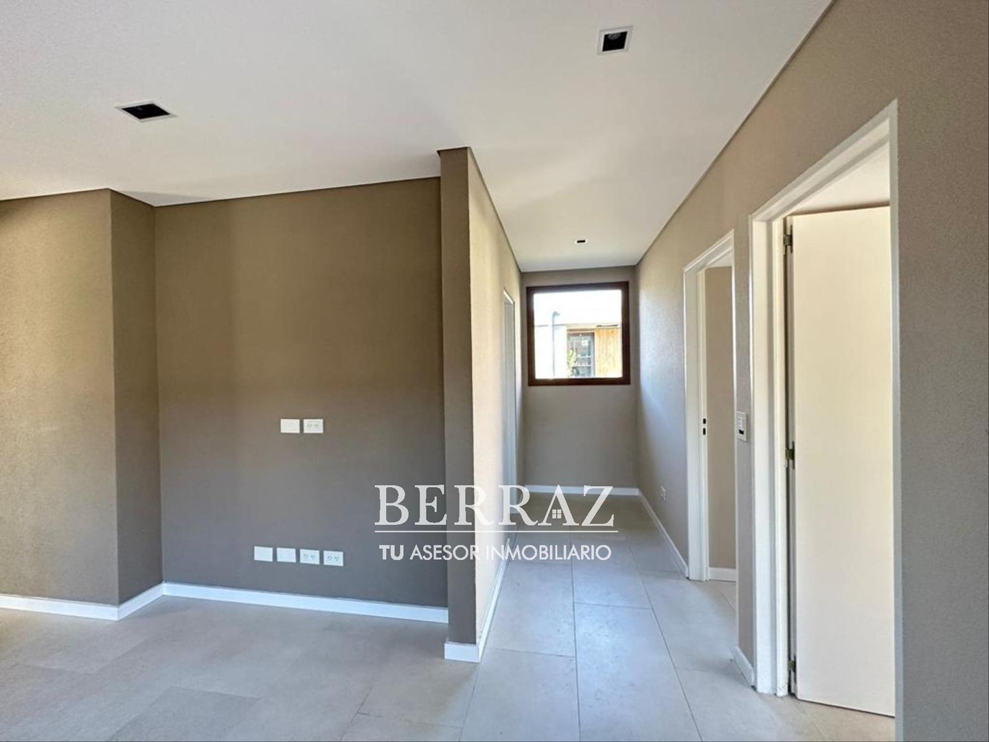 OPORTUNIDAD! CASA VENTA SAN FRANCISCO CC MANZANARES LOTE DE 1055 M2