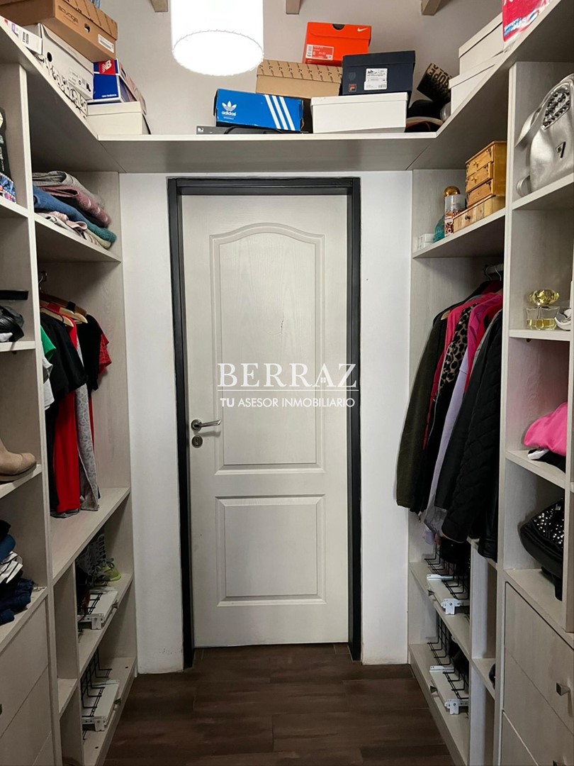 Casa Venta en Manuel Alberti Lote de 330 m2