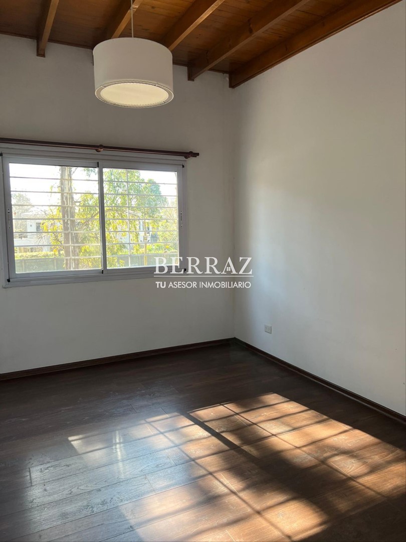 Casa Venta en Manuel Alberti Lote de 330 m2