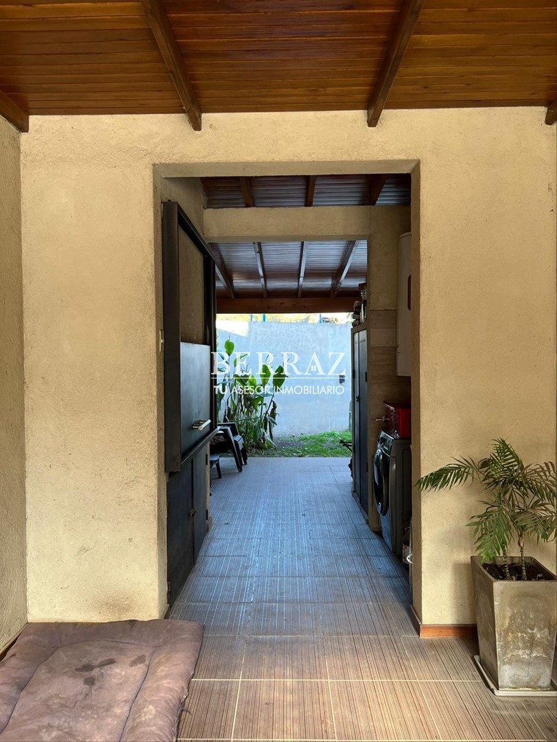 Casa Venta en Manuel Alberti Lote de 330 m2