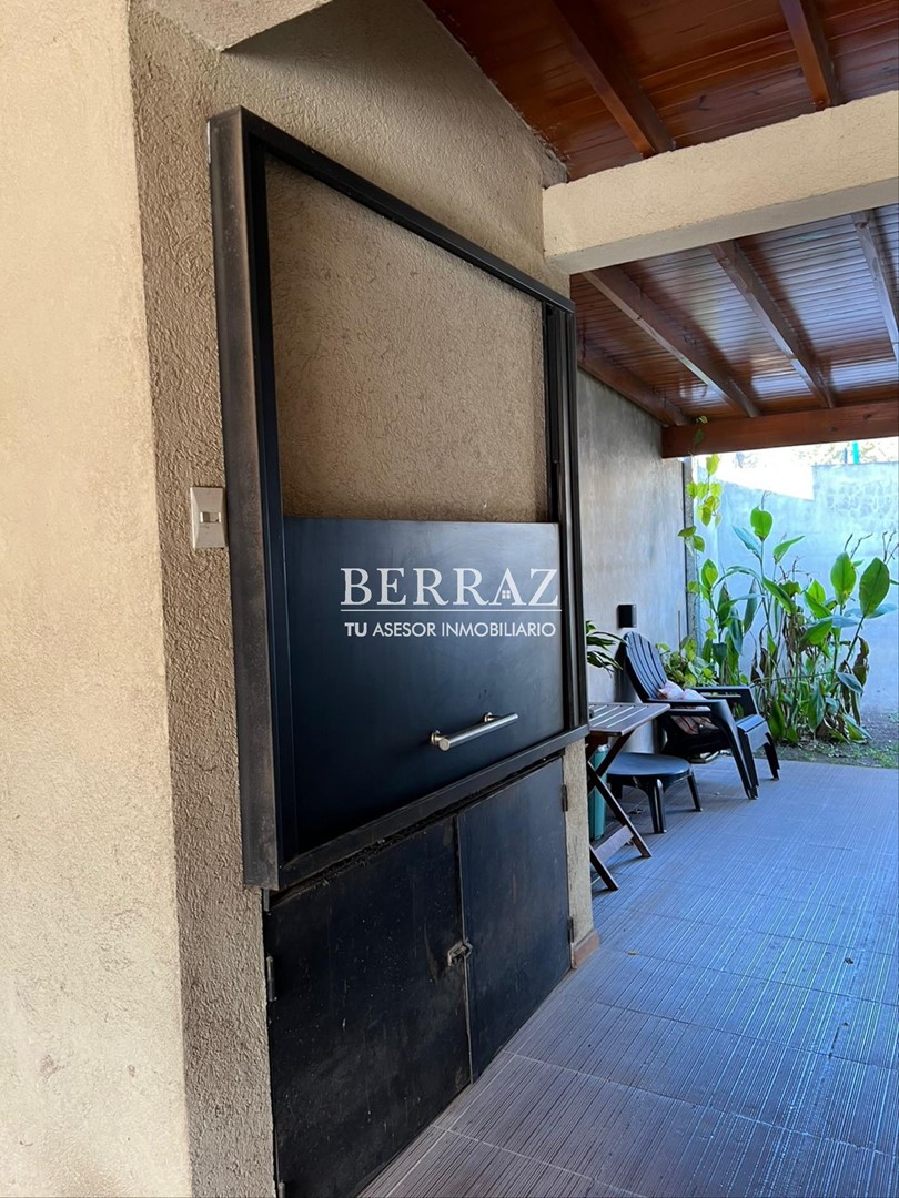 Casa Venta en Manuel Alberti Lote de 330 m2