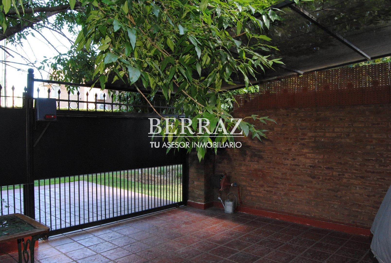 Venta Casa De Vicenzo Chico Lote de 195 m2 Pilar