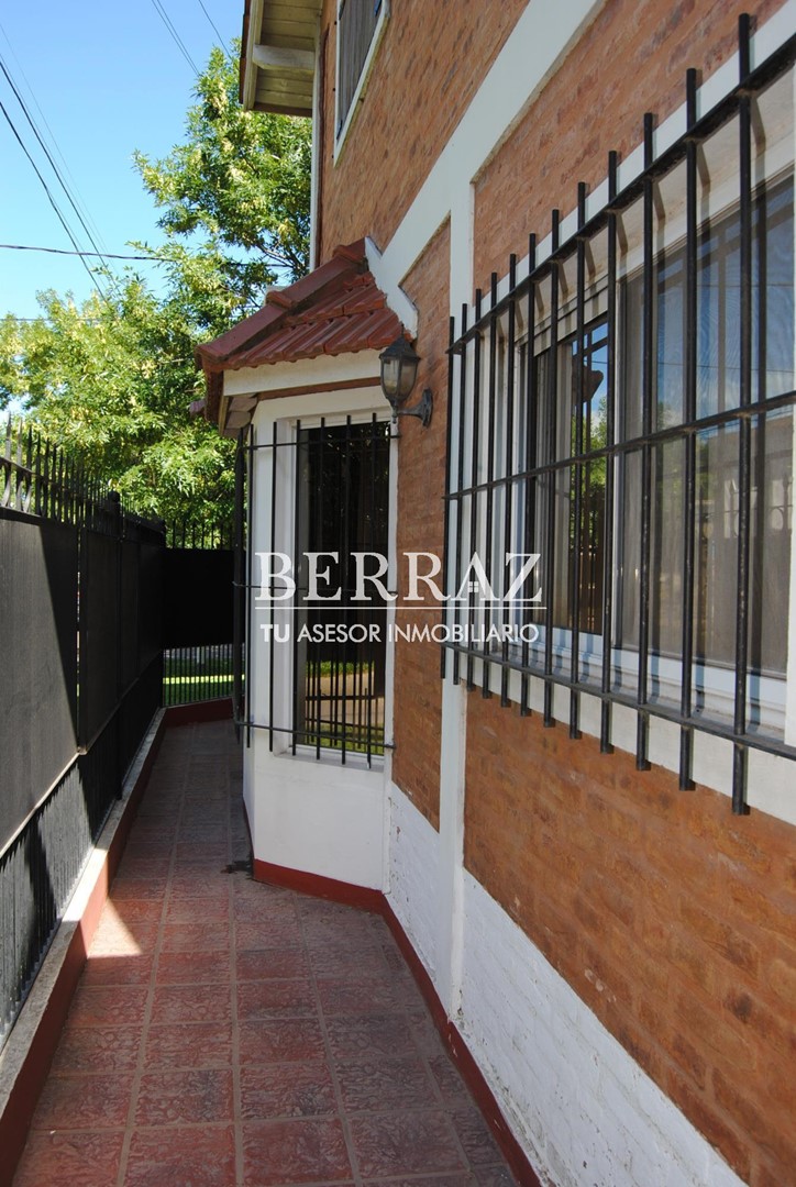 Venta Casa De Vicenzo Chico Lote de 195 m2 Pilar