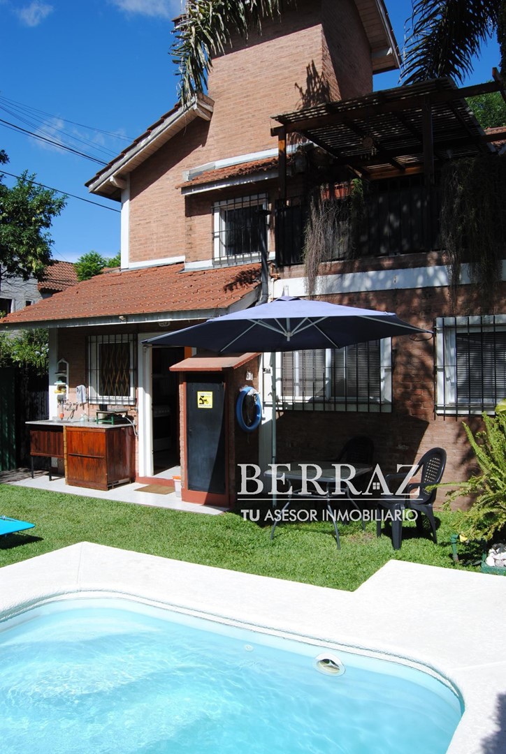 Venta Casa De Vicenzo Chico Lote de 195 m2 Pilar