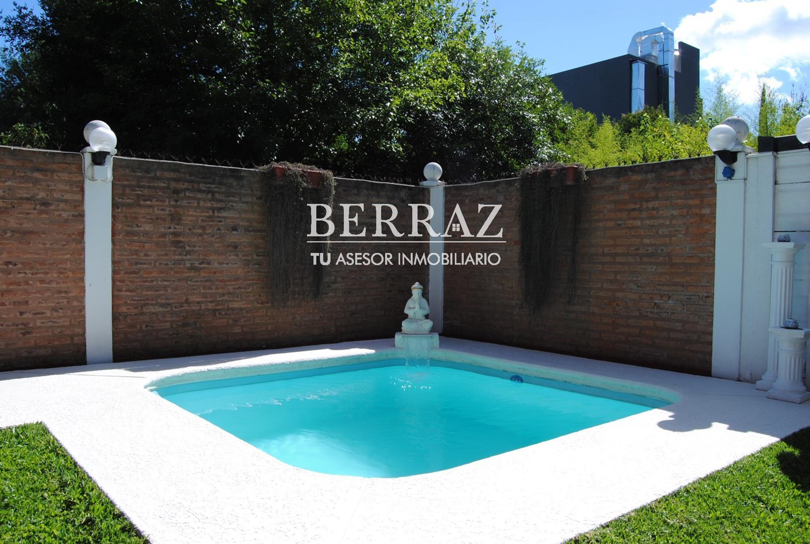 Venta Casa De Vicenzo Chico Lote de 195 m2 Pilar