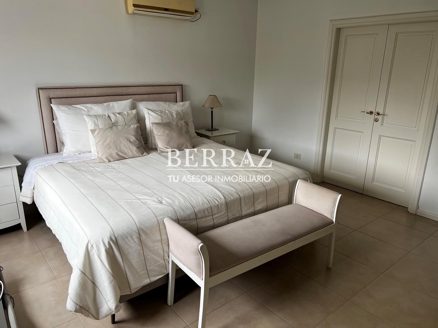 Casa Venta La Lomada Lote de 813 m2 Pilar