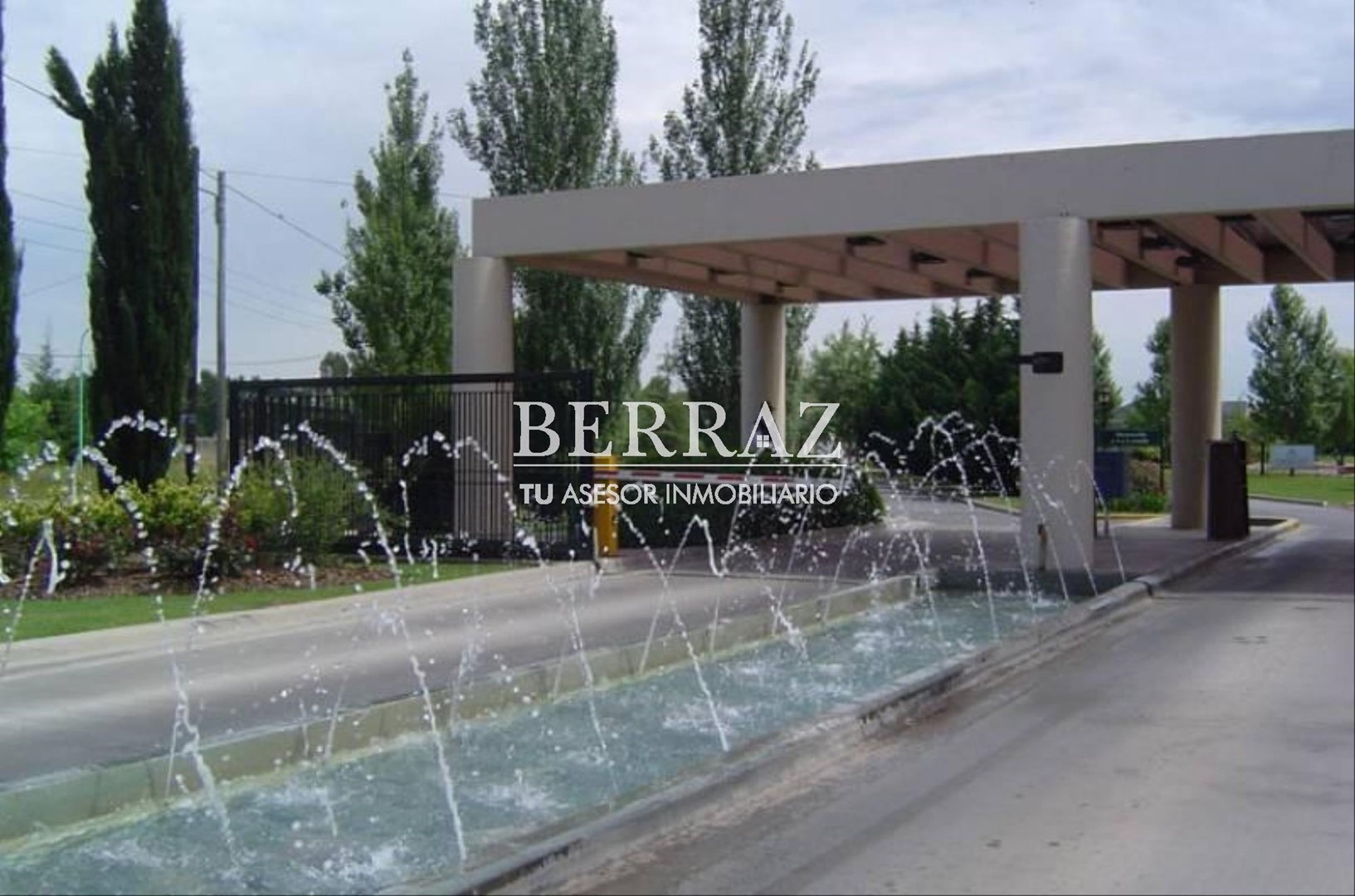 Casa Venta La Lomada Lote de 813 m2 Pilar