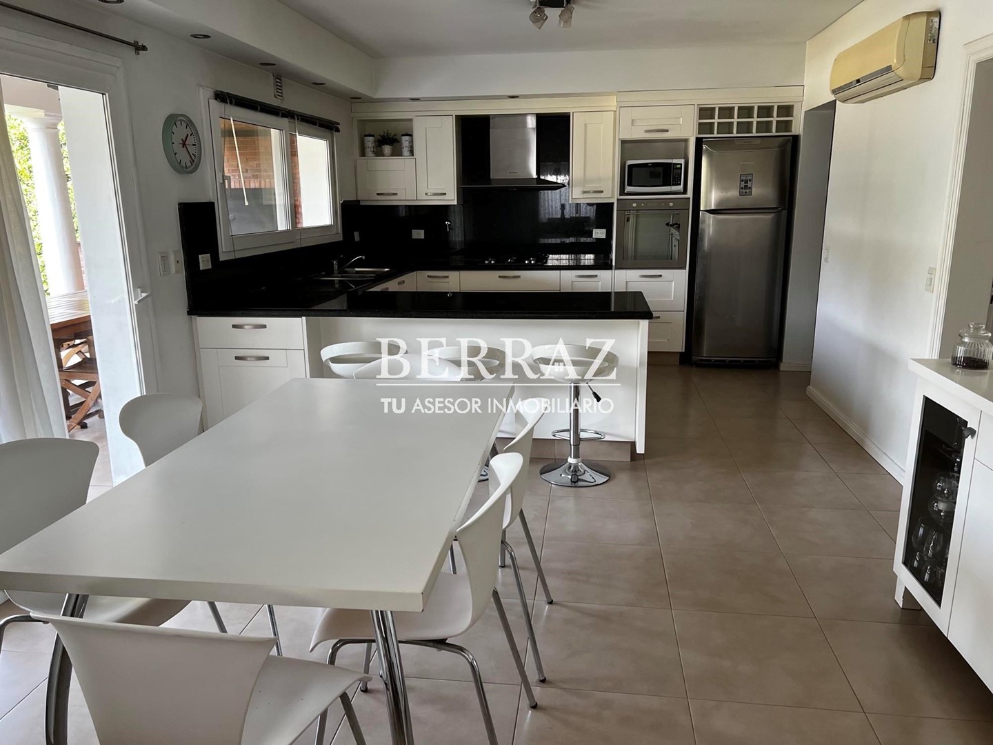 Casa Venta La Lomada Lote de 813 m2 Pilar