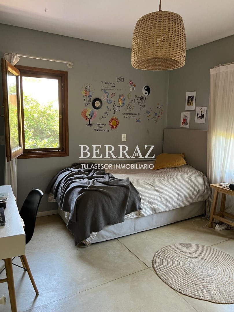 Casa venta 8 ambientes en Ayres De Pilar lote de 910 m2