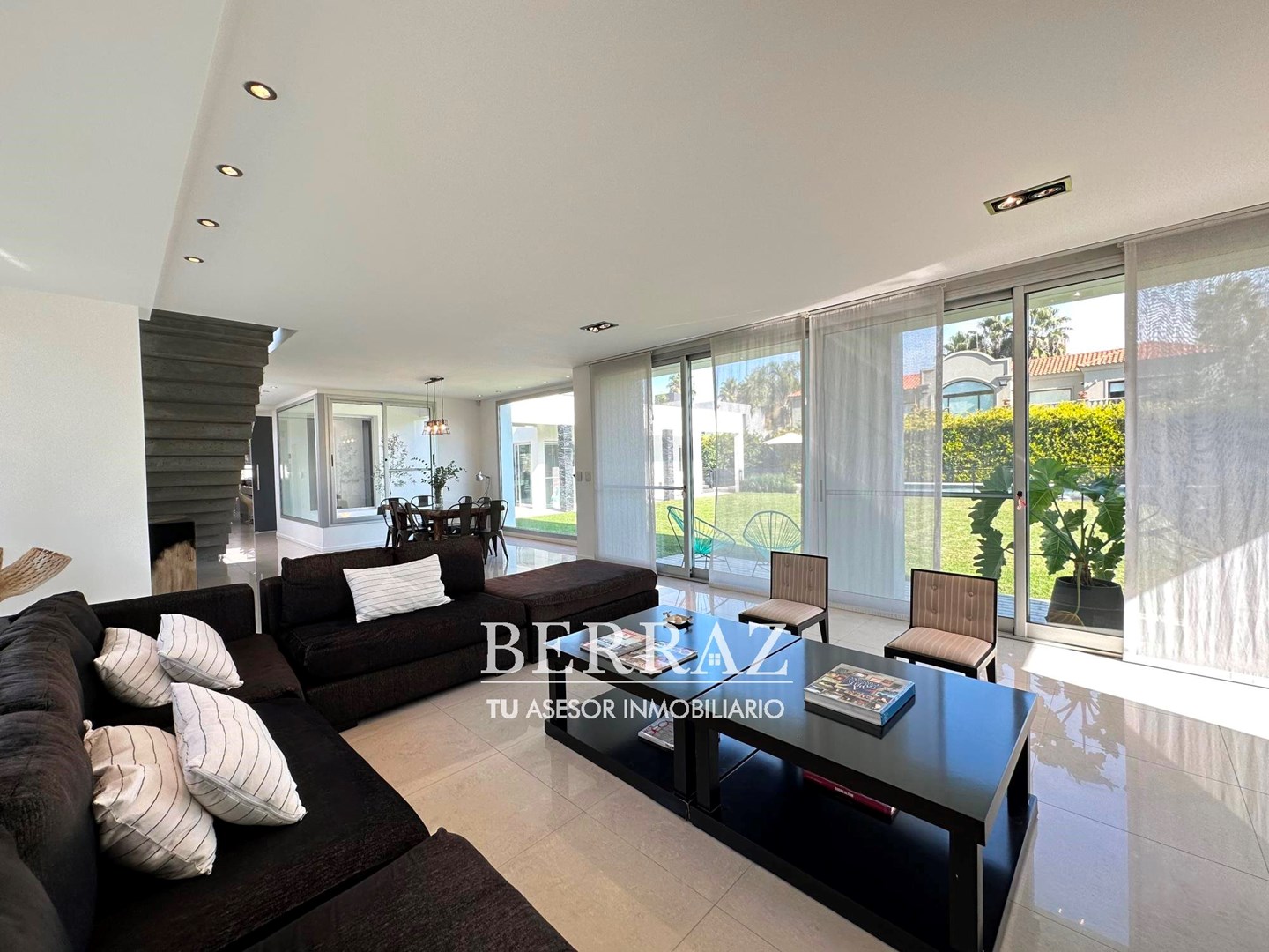 Casa 5 AMB en Venta Barrio La Pradera II Pilar Estilo Racionalista