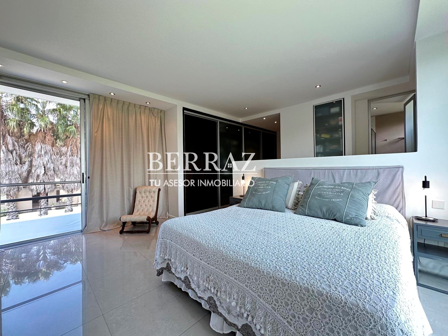 Casa 5 AMB en Venta Barrio La Pradera II Pilar Estilo Racionalista