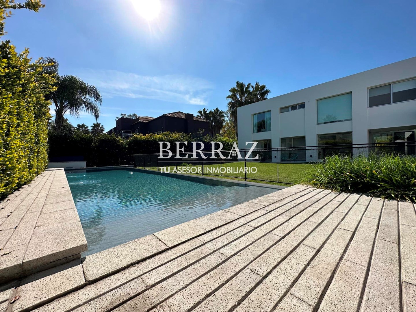 Casa 5 AMB en Venta Barrio La Pradera II Pilar Estilo Racionalista