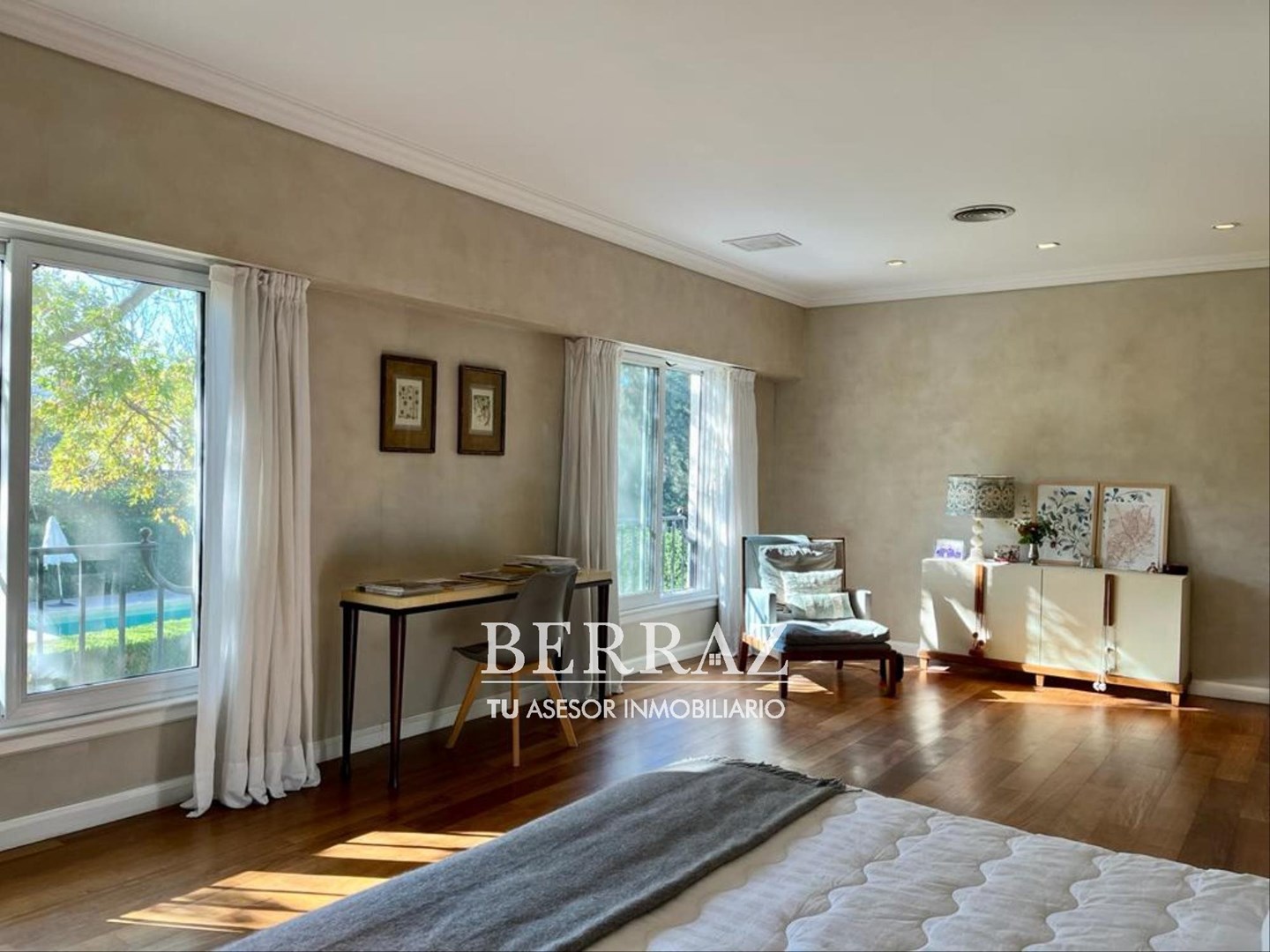 CASA EN VENTA TORTUGAS COUNTRY CLUB PILAR LOTE DE 1950 M2