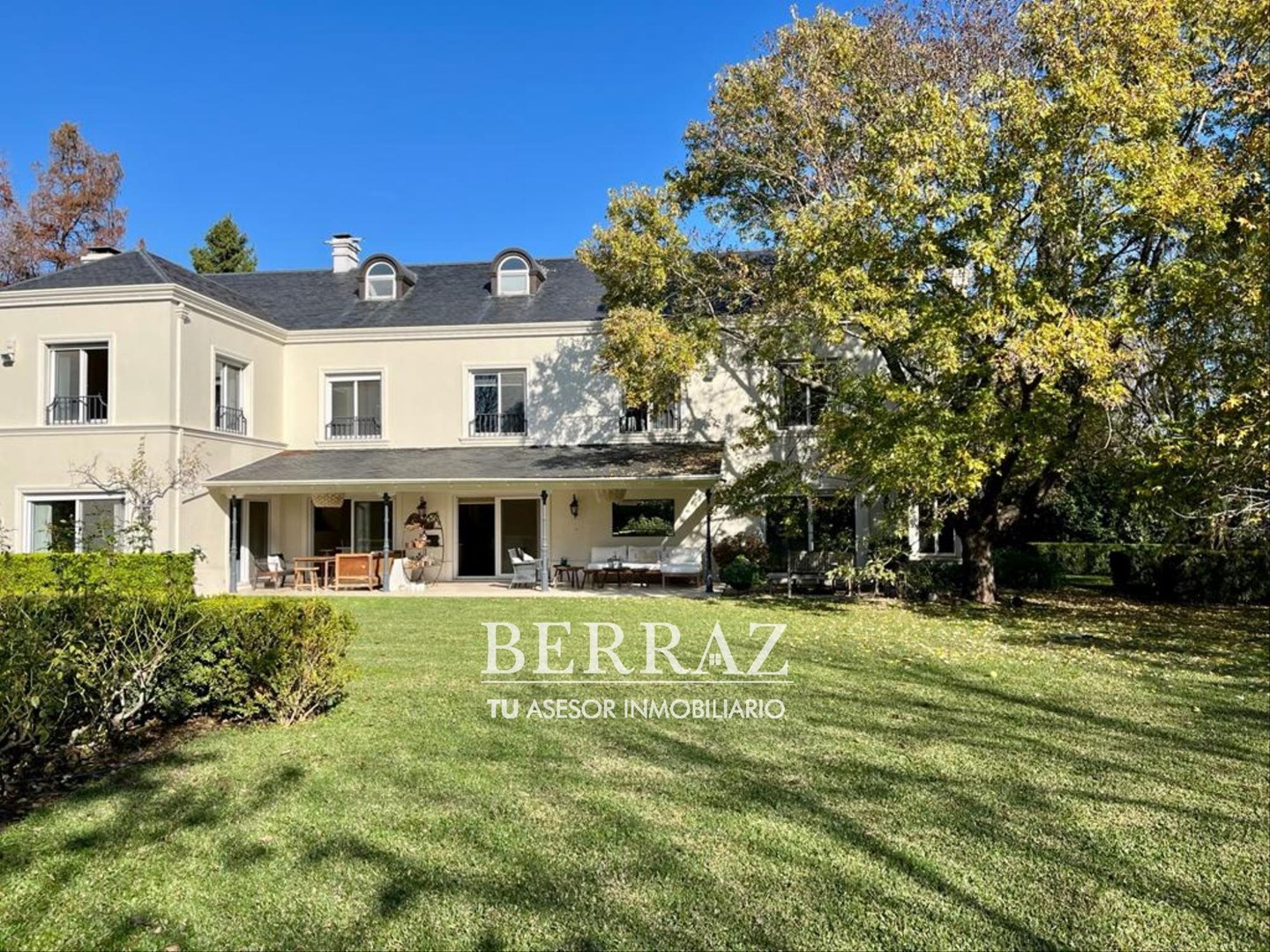 CASA EN VENTA TORTUGAS COUNTRY CLUB PILAR LOTE DE 1950 M2