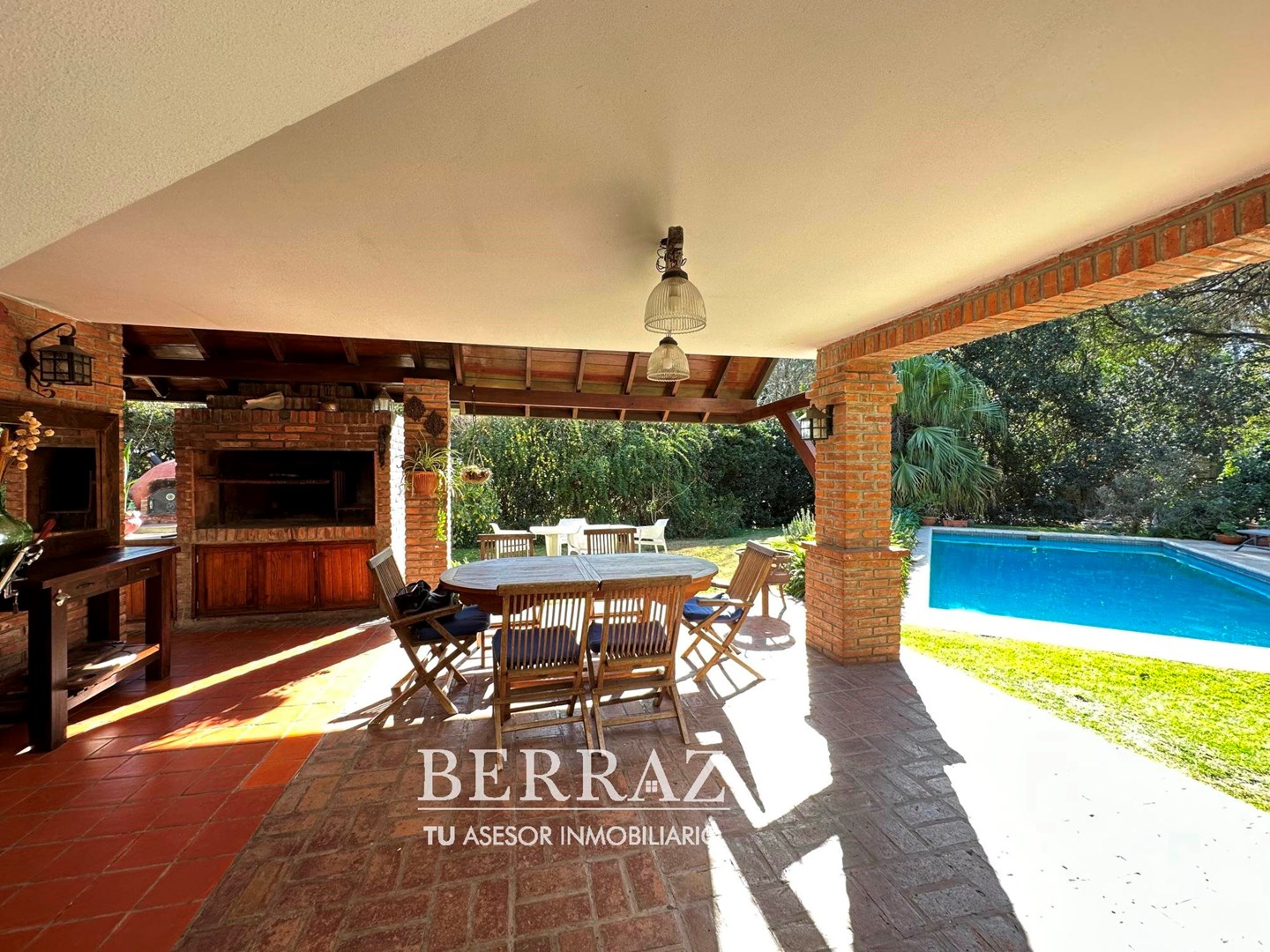 Casa venta 6 ambientes Tortugas Country Club Pilar lote de 1478 m2