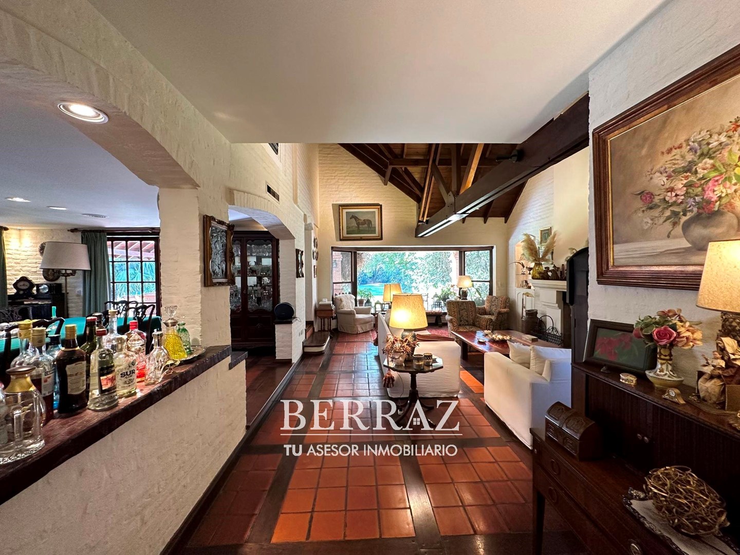 Casa venta 6 ambientes Tortugas Country Club Pilar lote de 1478 m2