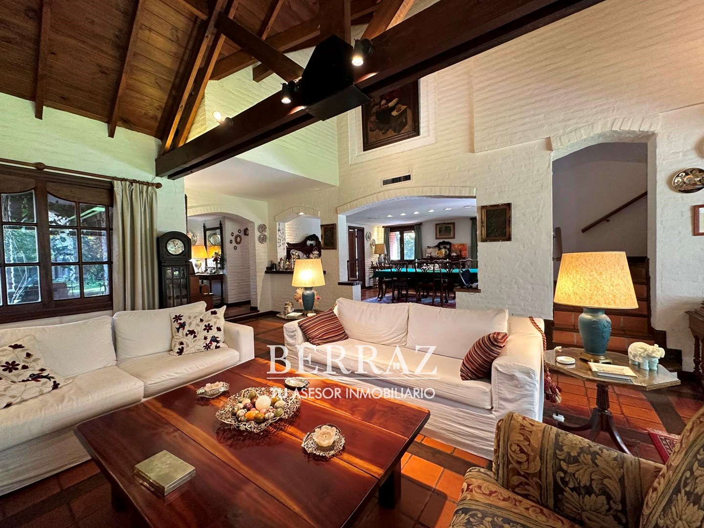 Casa venta 6 ambientes Tortugas Country Club Pilar lote de 1478 m2