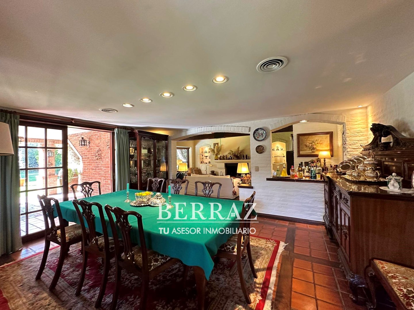 Casa venta 6 ambientes Tortugas Country Club Pilar lote de 1478 m2