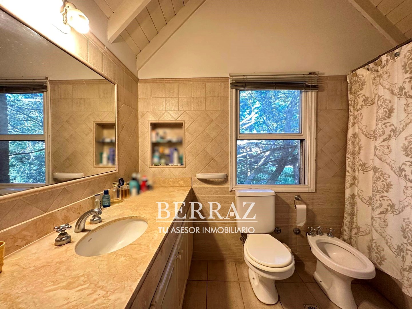 Casa venta 6 ambientes Tortugas Country Club Pilar lote de 1478 m2