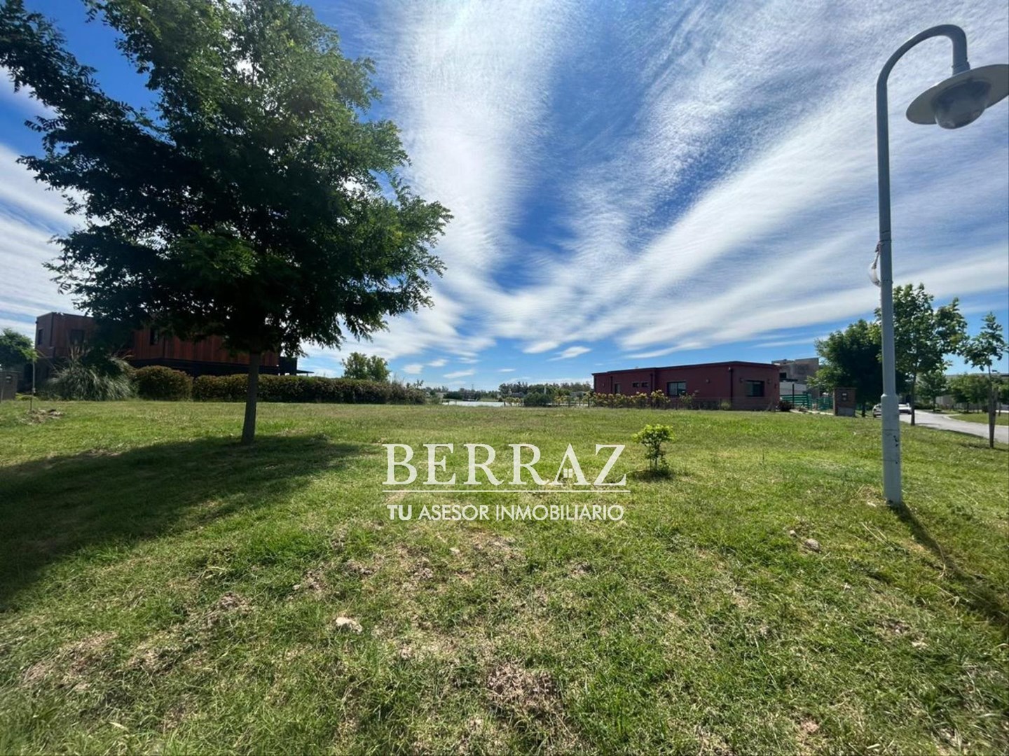 Lote venta de 655 m2 a la laguna en Santa Isabel II Escobar