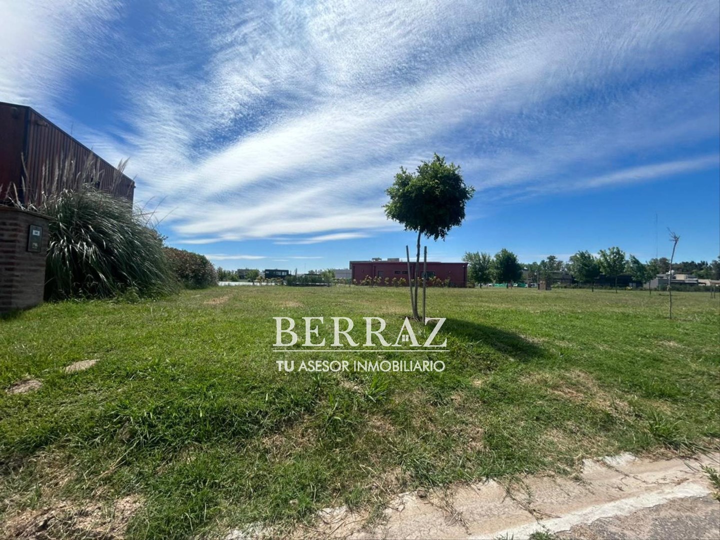 Lote venta de 655 m2 a la laguna en Santa Isabel II Escobar