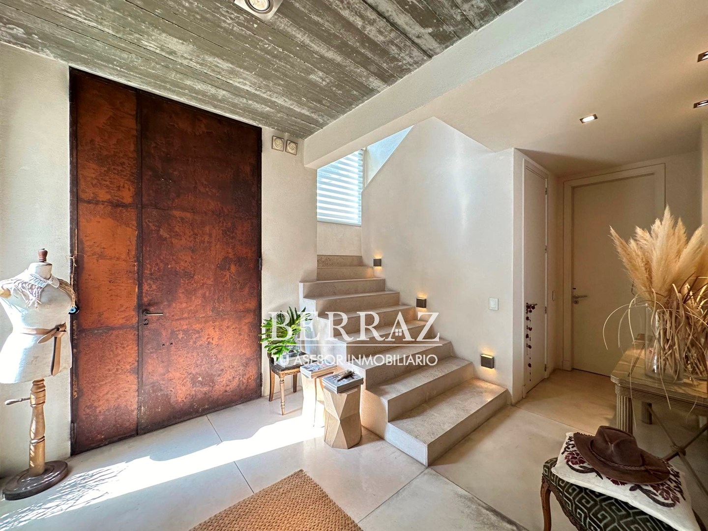 Casa venta 6 ambientes en Tortugas CC Pilar lote de 1094 m2