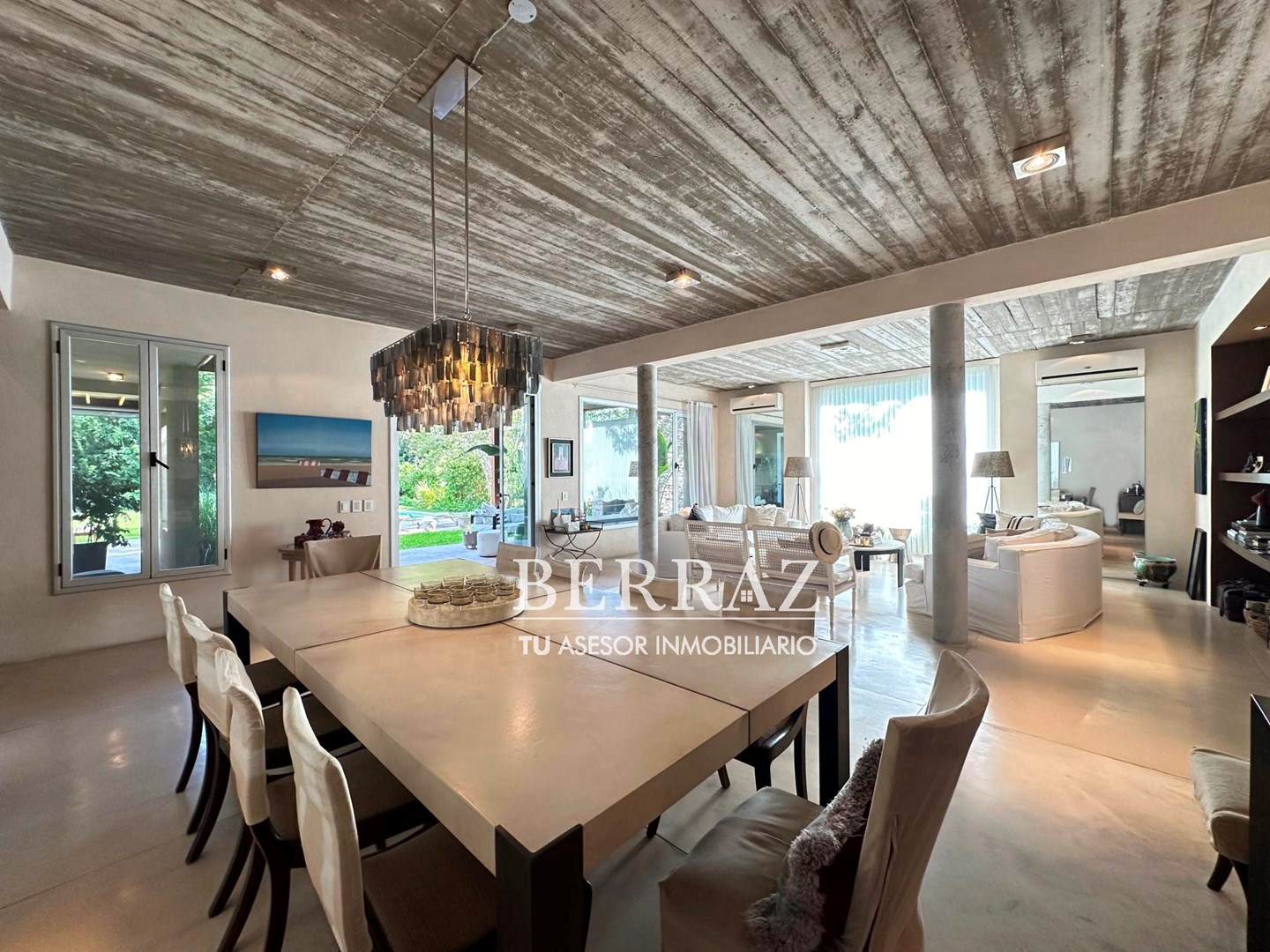 Casa venta 6 ambientes en Tortugas CC Pilar lote de 1094 m2