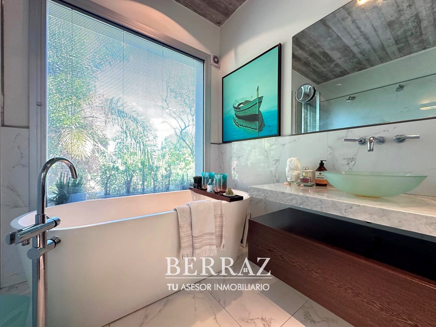 Casa venta 6 ambientes en Tortugas CC Pilar lote de 1094 m2