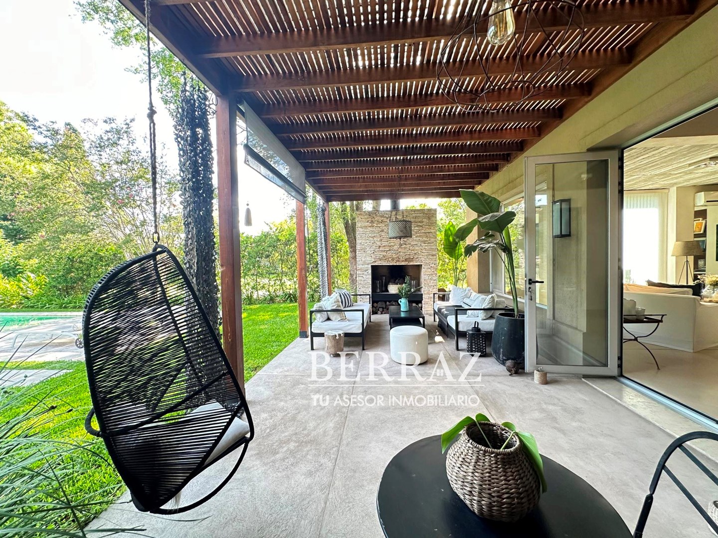 Casa venta 6 ambientes en Tortugas CC Pilar lote de 1094 m2