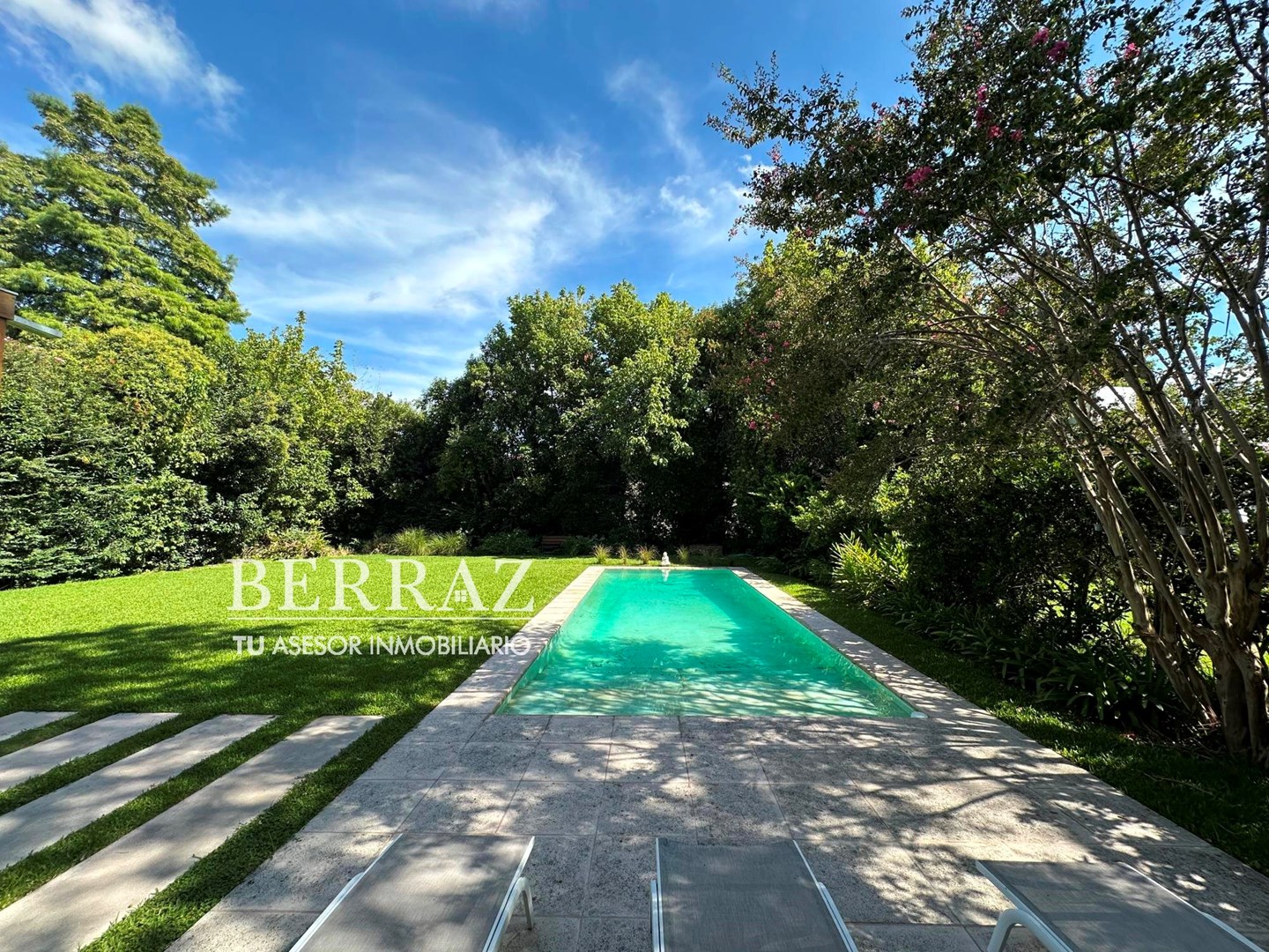 Casa venta 6 ambientes en Tortugas CC Pilar lote de 1094 m2