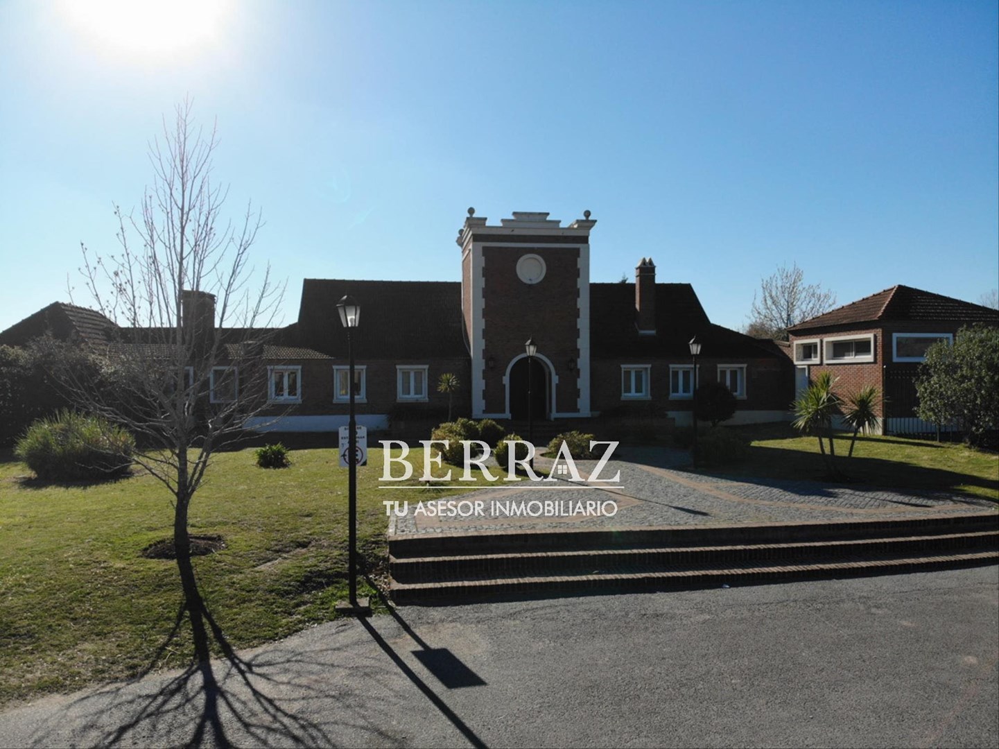 Casa 4 ambientes venta en Santa Elena Pilar del Este lote de 520 m2
